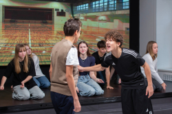 Ученики нашей школы стали участниками смены «Книга на сцене: от текста к спектаклю»