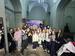 В театр всем классом